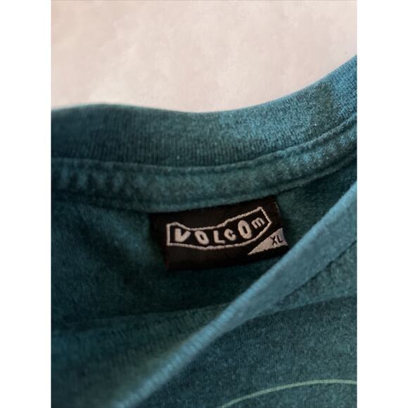 Volcom T-Shirt Boys's XL/ TG, Shark Graphic Tee Cotton Blend Casual Crew Neck - Picture 4 of 8